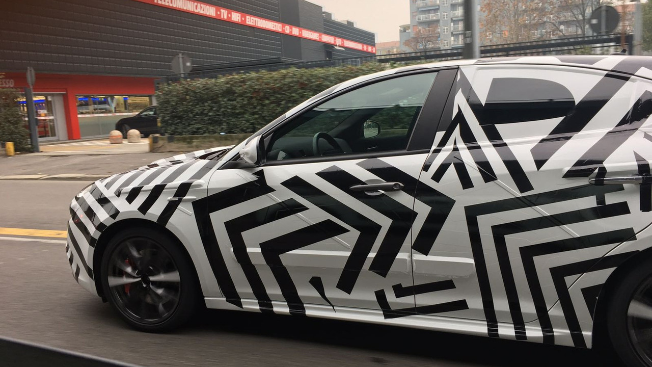 Alfa Romeo Giulietta spy photo