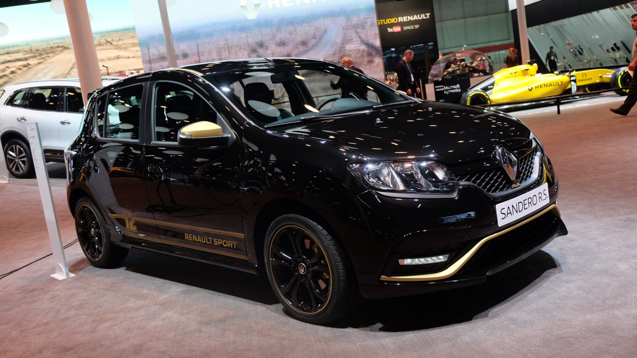 Salão do Automóvel: Renault apresenta conceitos Sandero RS Grand Prix e Duster Extreme