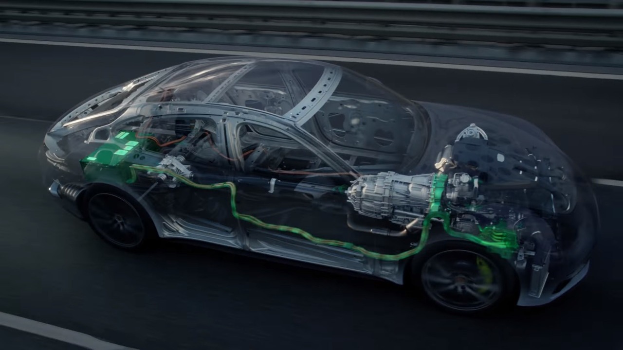 Porsche Panamera 4 E-Hybrid