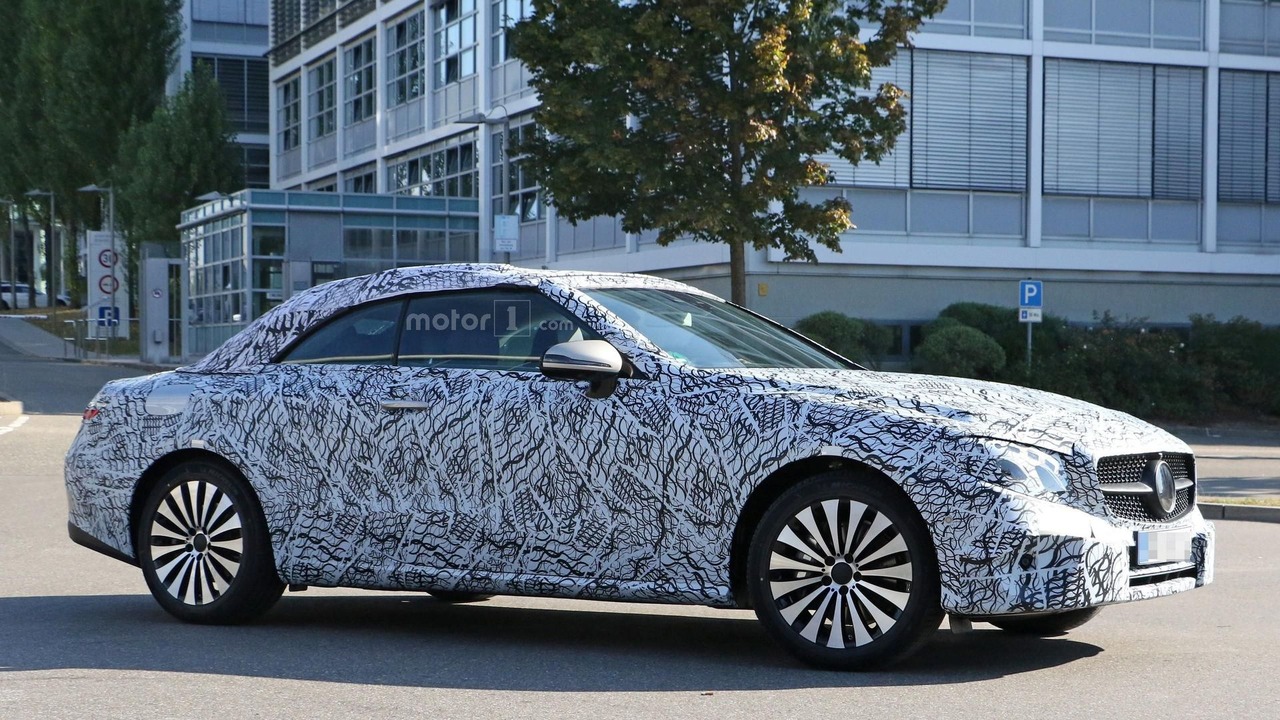 2018 Mercedes E-Class Convertible spy photo