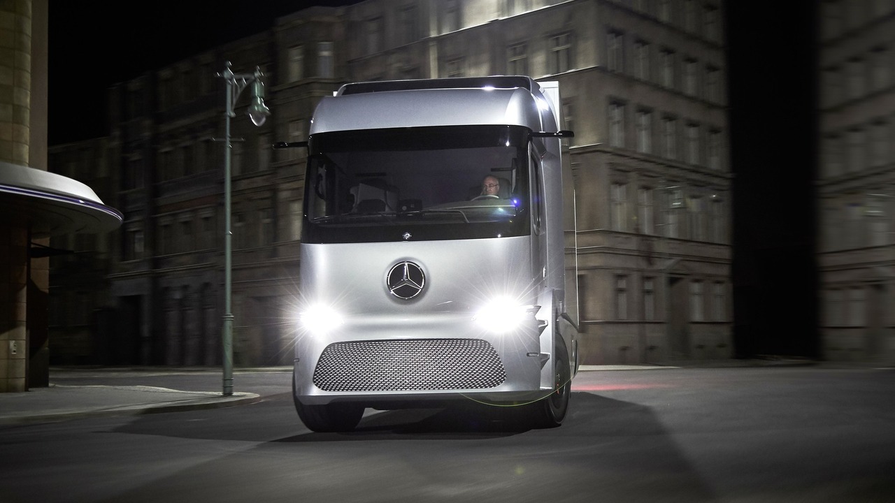 Mercedes Urban eTruck concept