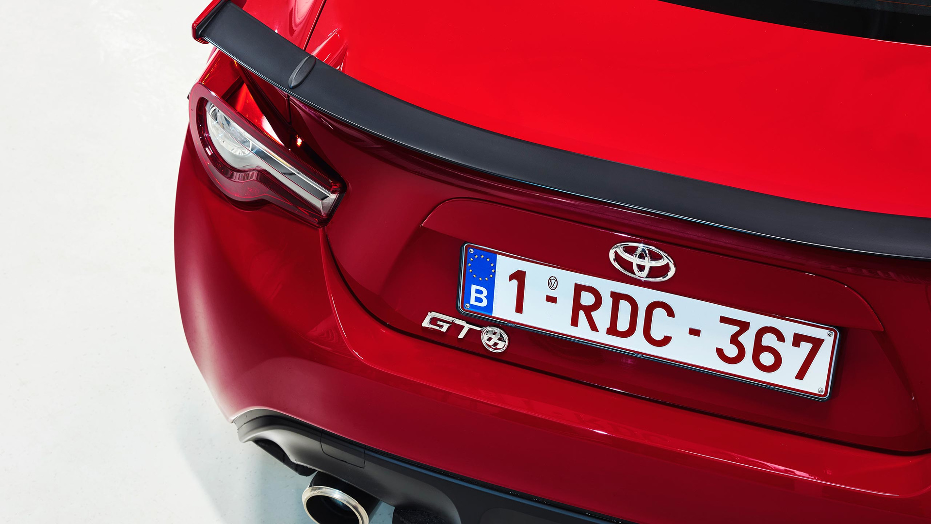 2017-toyota-gt86.jpg