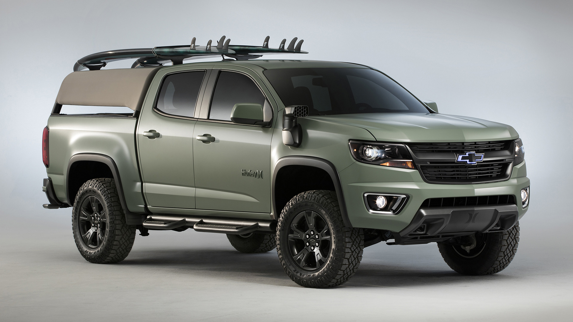 Chevy and Hurley create a Colorado for the beach
