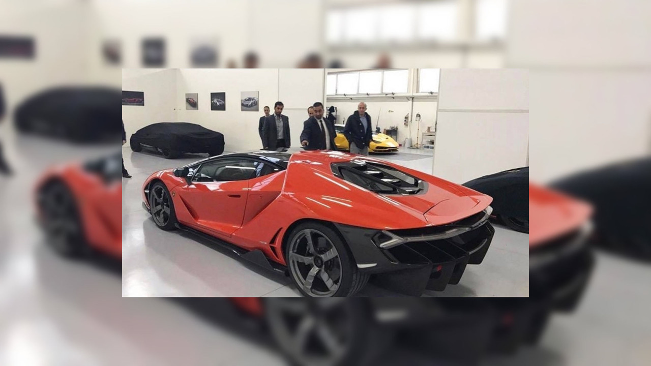 first-delivered-lamborghini-centenario.jpg