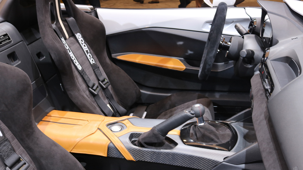 Mazda MX-5 Miata konsepti SEMA için diyet yaptı Mazda MX-5 Miata konsepti SEMA için diyet yaptı