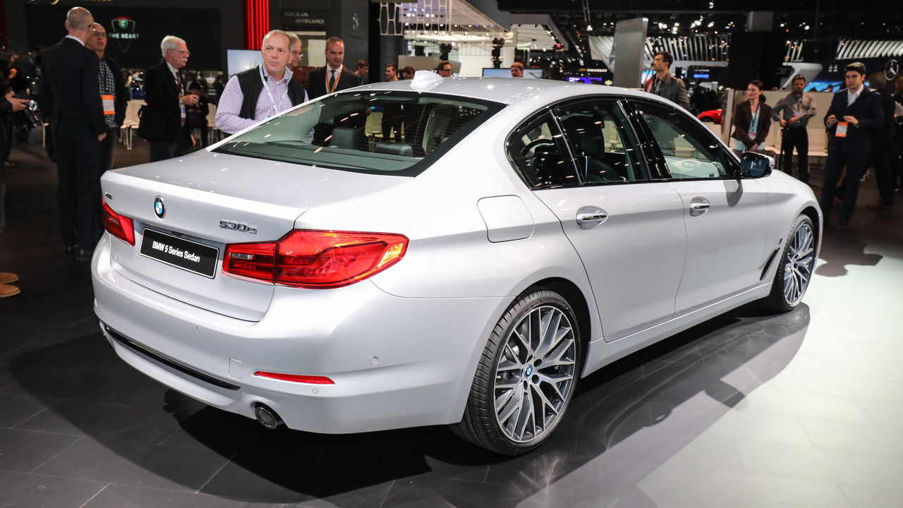 2018 BMW 530e iPerformance: Detroit 2017