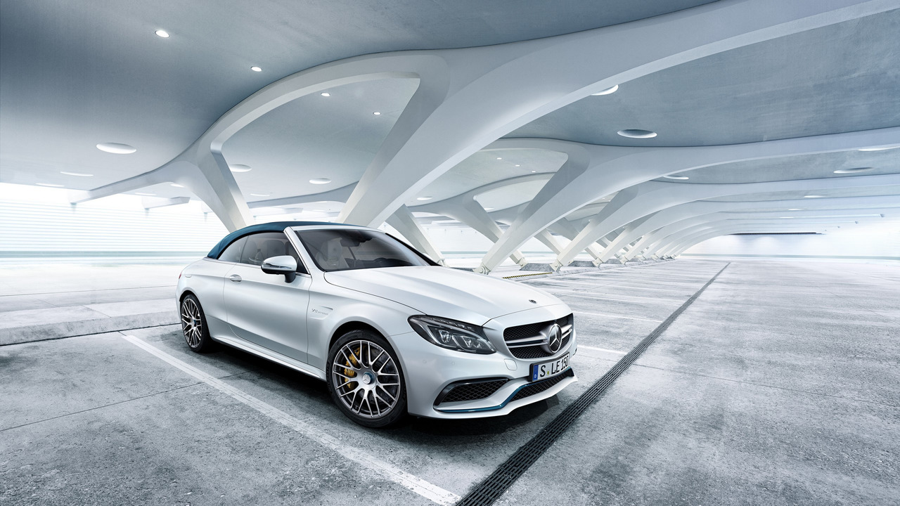Mercedes-AMG C63 Cabriolet Ocean Blue Edition